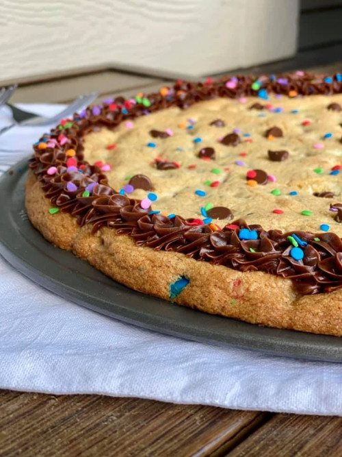Homemade Great American Chocolate Chip Cookie Cake