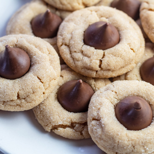 Peanut Butter Blossoms (Classic Peanut Butter Hershey's Kisses Cookies)