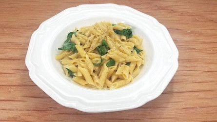 Low Sodium Alfredo Pasta with Garlic & Spinach