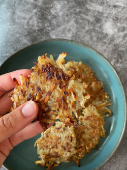 Easy and Quick Mini Potato Fritters – Rösti